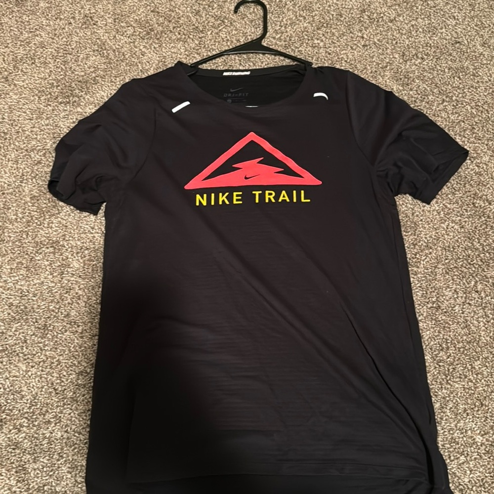 Nike running dri fit size small